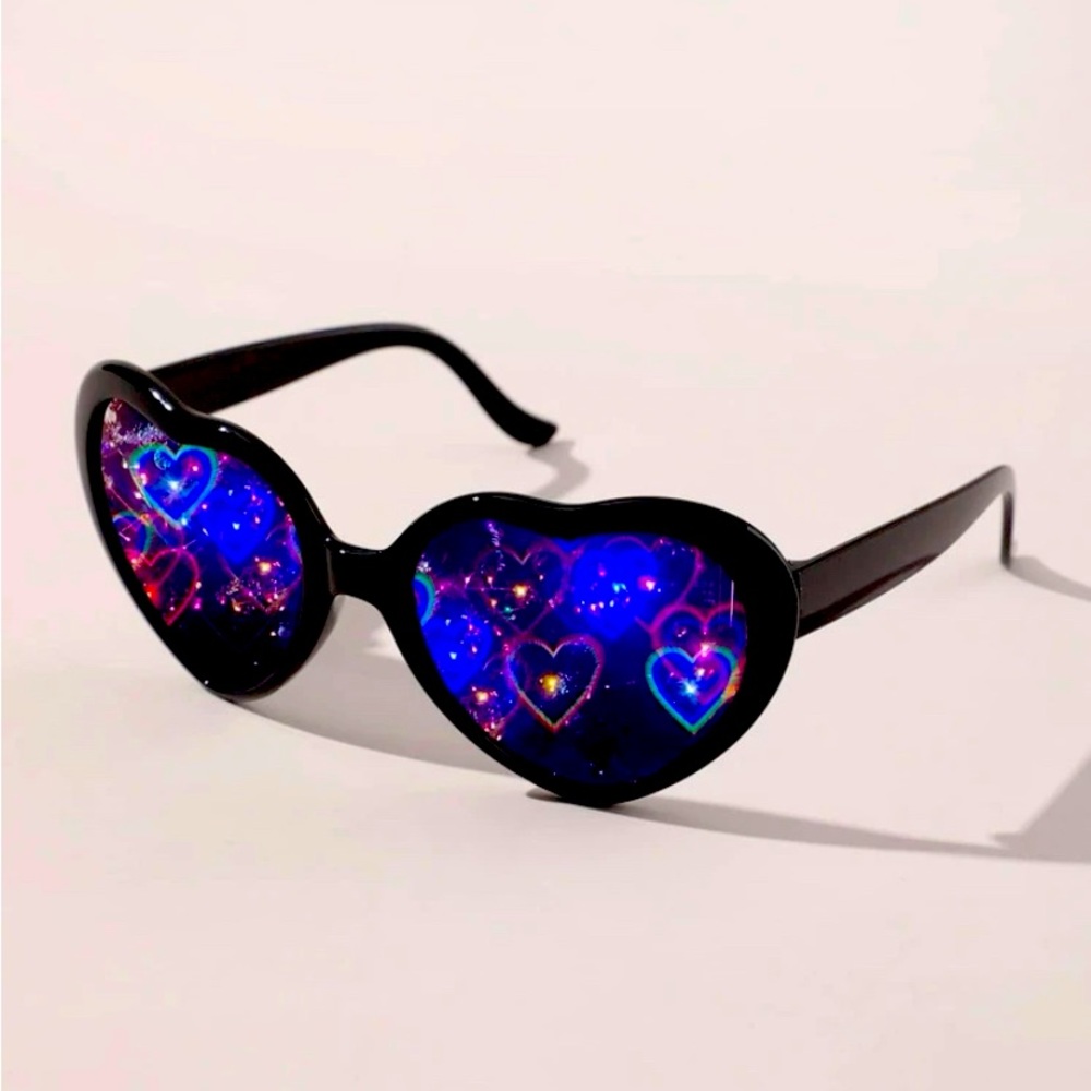 1pair Heart Frame Lens Refraction Fashion Glasses